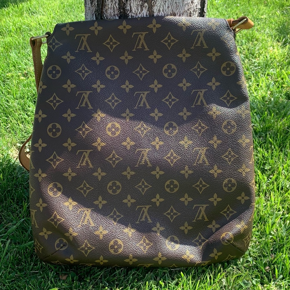 LOUIS VUITTON Monogram Musette Crossboy Bag - Picture 7 of 12